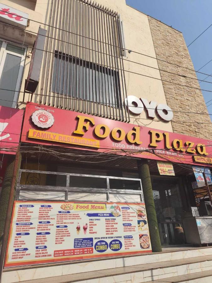 Hotel O Food Plaza Zirakpur Exteriér fotografie