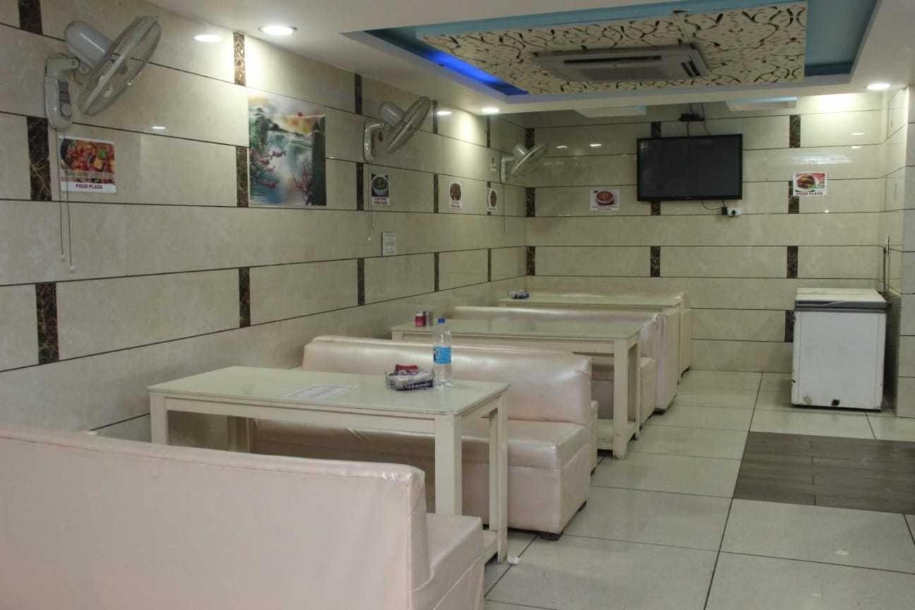Hotel O Food Plaza Zirakpur Exteriér fotografie