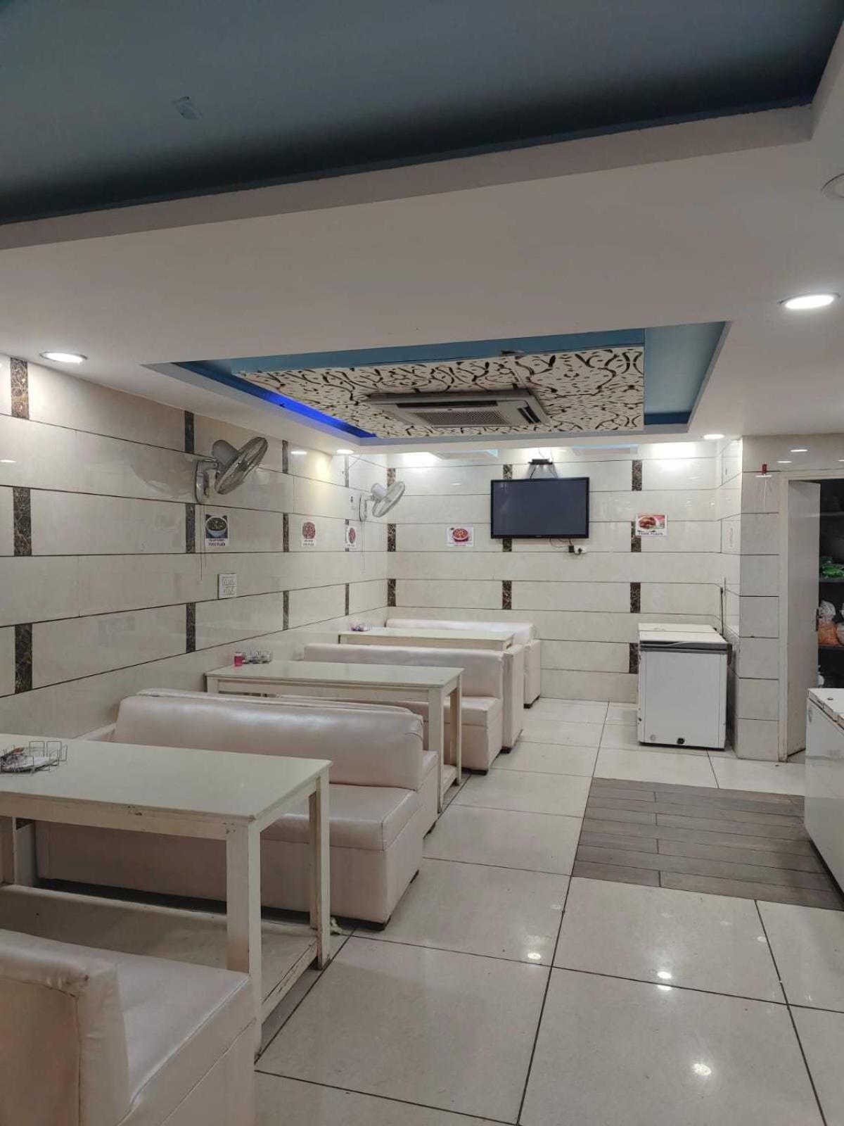 Hotel O Food Plaza Zirakpur Exteriér fotografie
